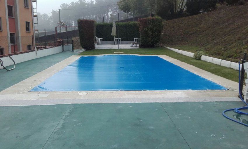 TOLDO PISCINA