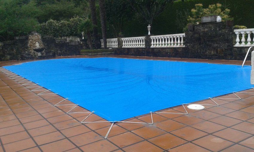 TOLDO PISCINA