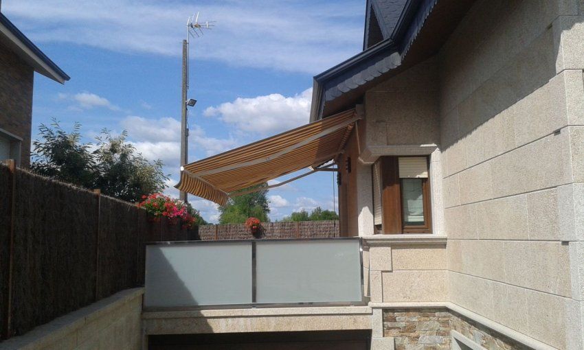 TOLDO ARTICULADO