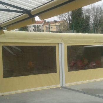 TOLDO VERTICAL CON GUIA