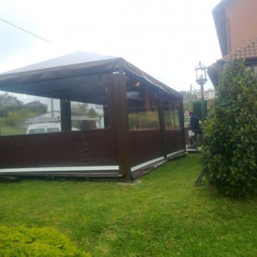 CARPA CON TOLDOS VERTICALES CON GUIA