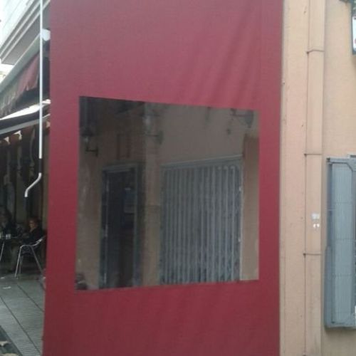 TOLDO VERTICAL CON BRAZO